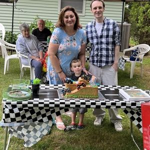 Meet your Posher, Kelly